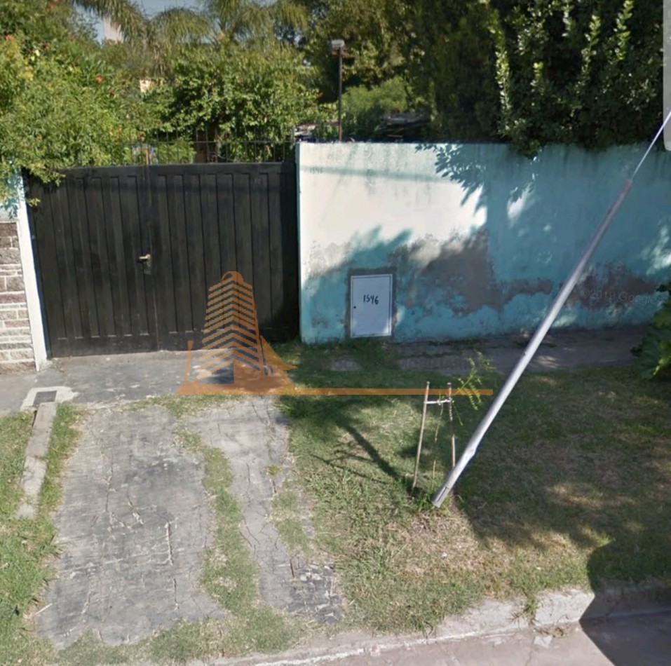 Venta dos terrenos 630m aproximadamente con propiedad a refaccionar mas Casa y terreno lindero